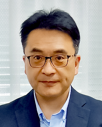 近田 政博 氏