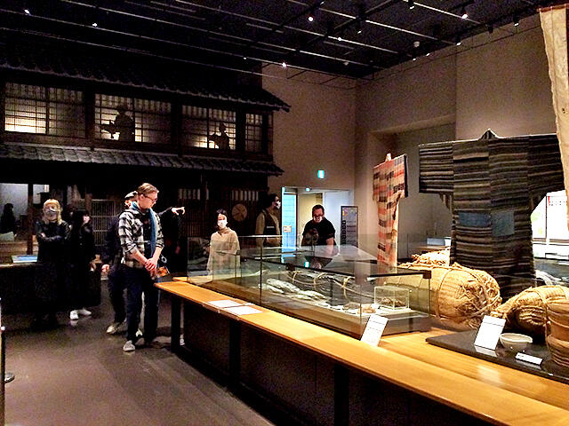 Professional Studies at the National Museum of Japanese History 09